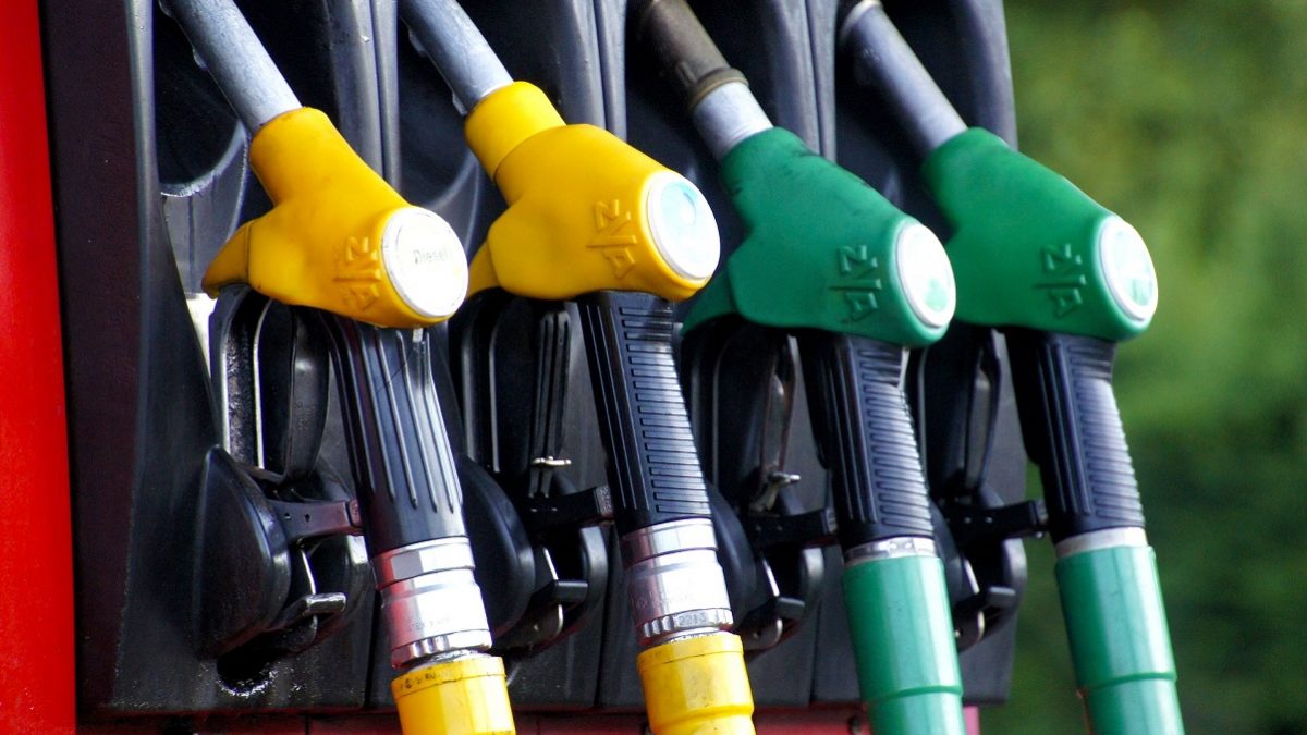 Stop al rialzo dei prezzi della benzina, raggiunto accordo tra i Paesi produttori